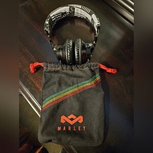 House Of Marley Black Headphones with Travel Pouch - Jammin Collection